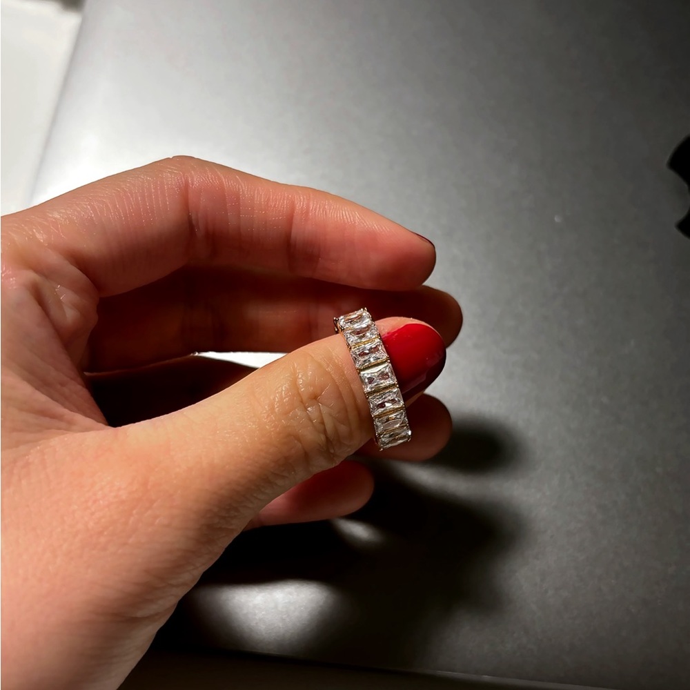 High Quality Sparkly Ring. Doesn’t Tarnish, Has A… - image 3